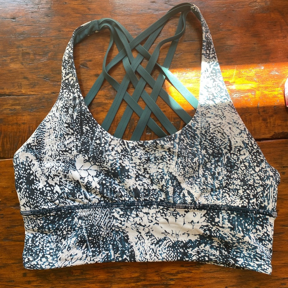 Lululemon Sports Bra size 6